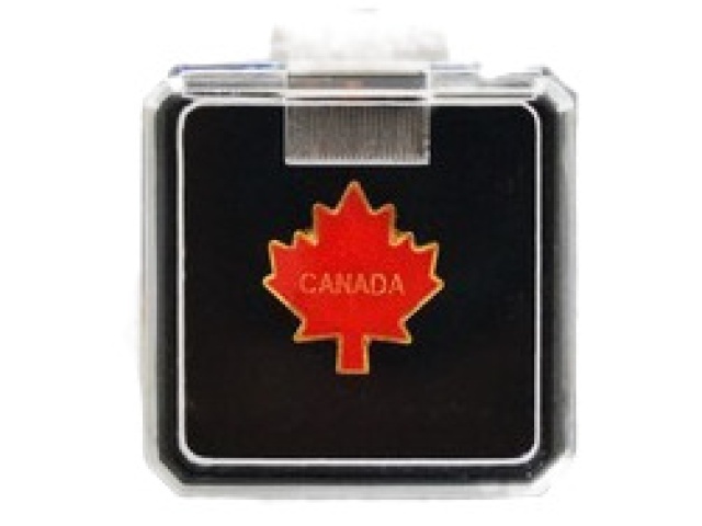 CANADA PIN IN A GIFT BOX HANGABLE
