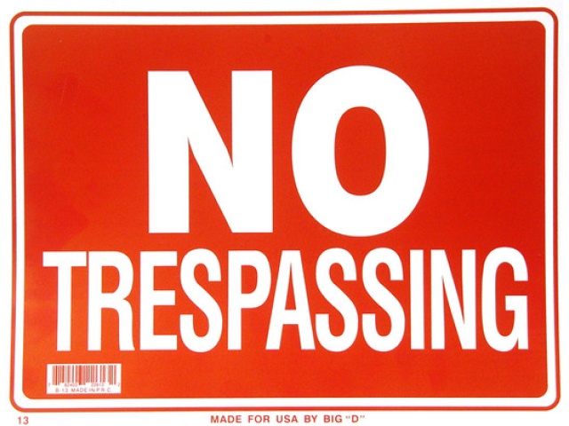 Sign \'No Trespassing\' 16x12